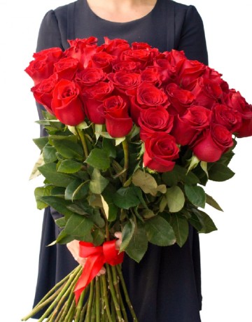 Букет из 29 красных роз 60 см