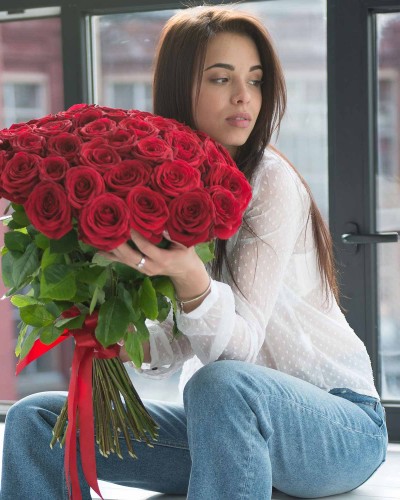 Букет из 39 красных роз купить с доставкой в Санкт-Петербурге