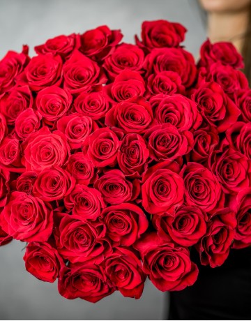 Букет из 49 красных роз