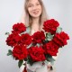 Композиция из 9 красных Французских роз в шляпной коробке купить с доставкой в Санкт-Петербурге