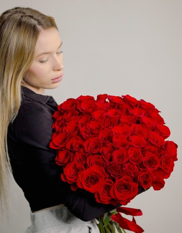 Букет 51 красная роза Кения Премиум 40 см