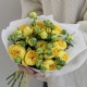 Букет из 11 желтых кустовых пионовидных роз Россия 60 см купить с доставкой в Санкт-Петербурге