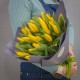 Букет 25 желтых тюльпанов - Корпоративный купить с доставкой в Санкт-Петербурге