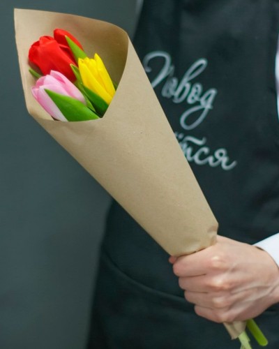 Букет из 3 тюльпанов микс - Корпоративный купить с доставкой в Санкт-Петербурге