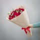 25 красных роз с эвкалиптом 60см купить с доставкой в Санкт-Петербурге