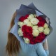 25 красно-белых роз купить с доставкой в Санкт-Петербурге