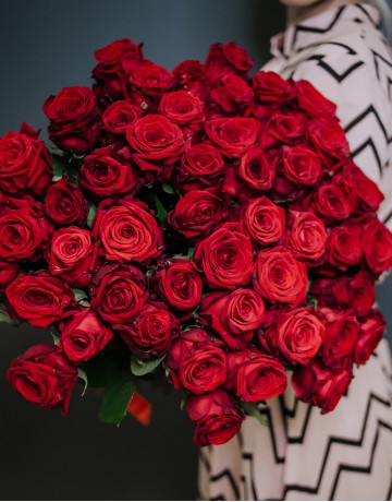 Букет 51 красная роза 60см